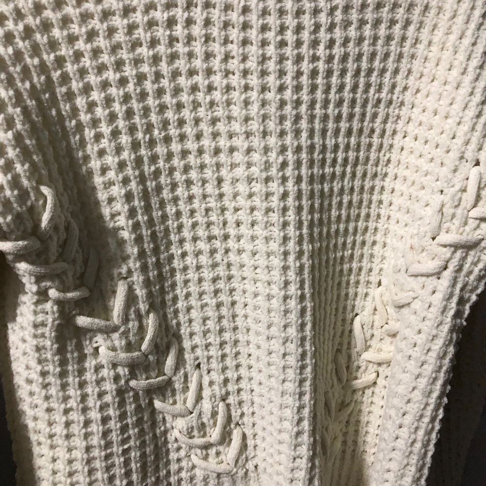 Sweater - Picture 3 of 3